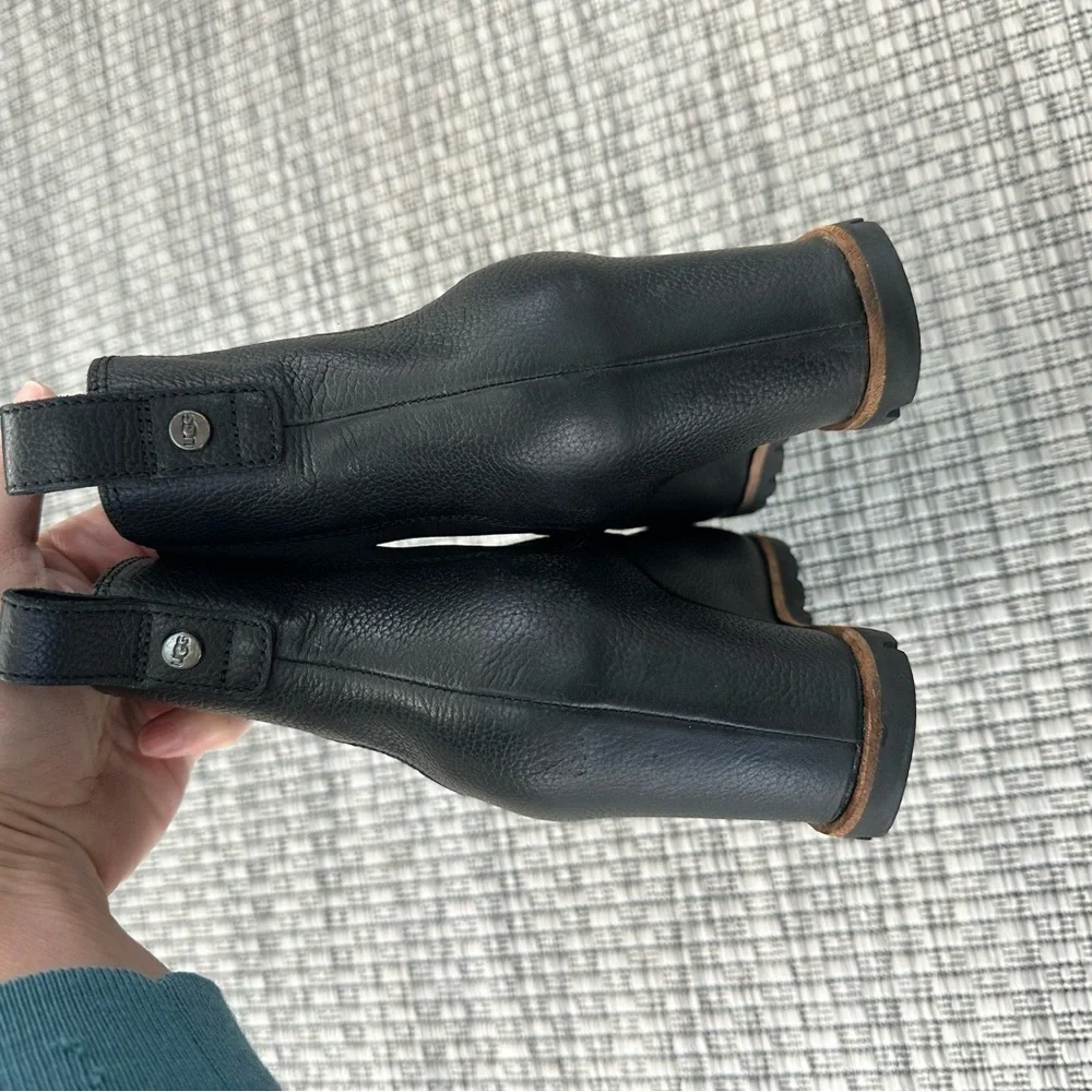 UGG Pax Leather Wedge Bootie Brown Size 10